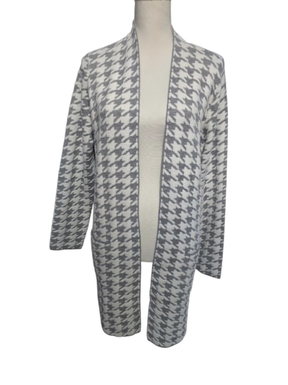 Nine West Gray and White Houndstooth Open-Front Cardigan